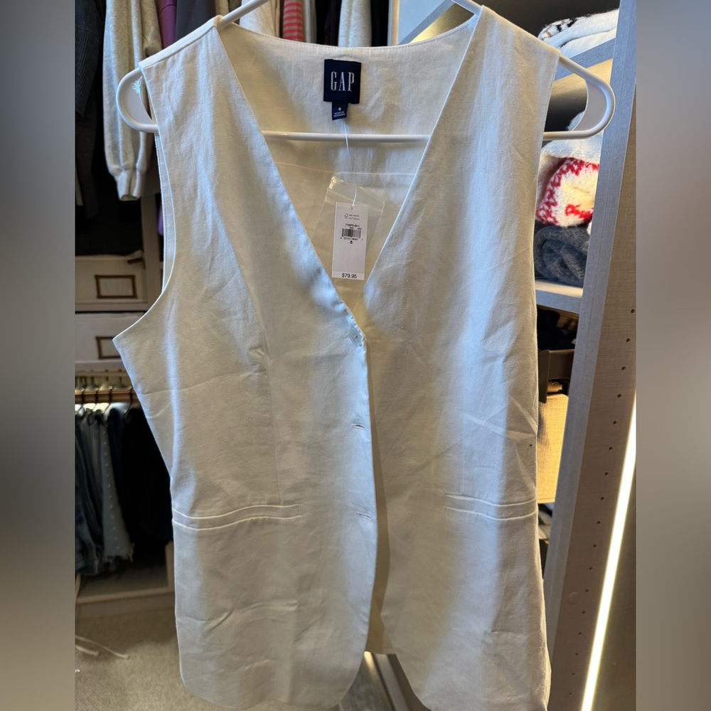 GAP Women's Light Beige V-Neck vest